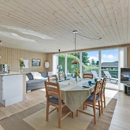 3 Bedroom Gorgeous In Bjert 別荘 Binderup Strand