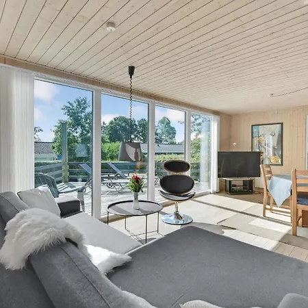 別荘 3 Bedroom Gorgeous In Bjert *