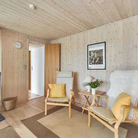 別荘 3 Bedroom Gorgeous In Bjert Binderup Strand